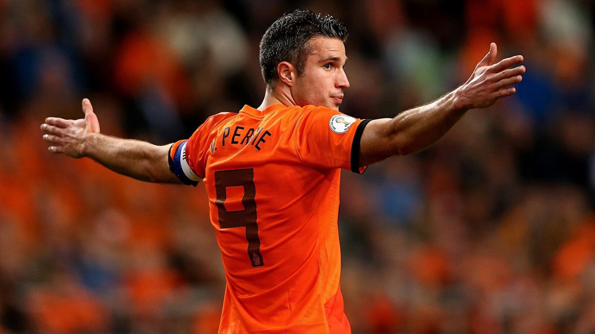 《赛事背后的故事：队伍磨合与选手成长》，队员磨合